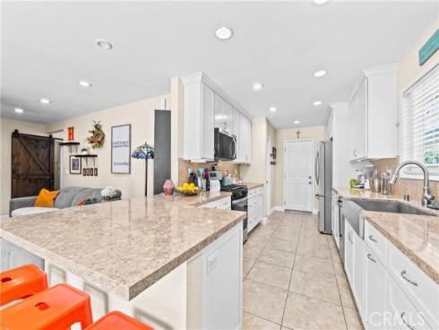6812  Anthony  , Garden Grove, CA