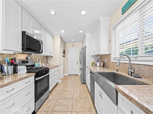 6812  Anthony  , Garden Grove, CA