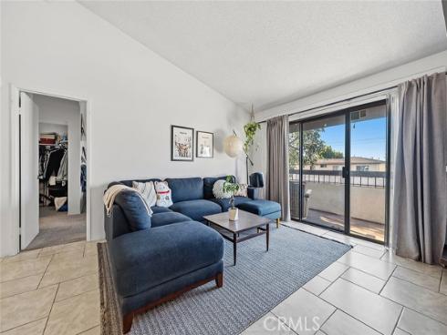 8561 Meadow Brook 205 , Garden Grove, CA
