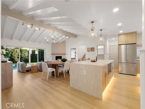 10092 Roselee Drive