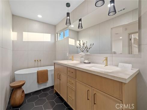 10092 Roselee Drive, Garden Grove, CA