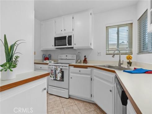 6951 Knollcrest 56 Lane, Garden Grove, CA