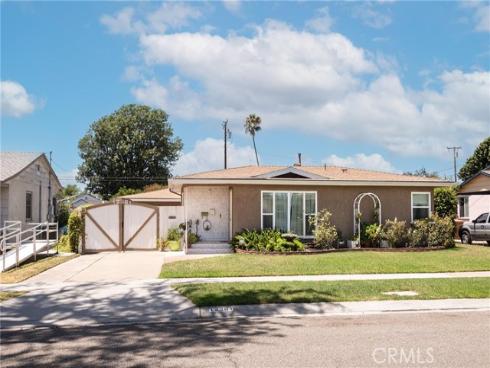 12381 Pine St.