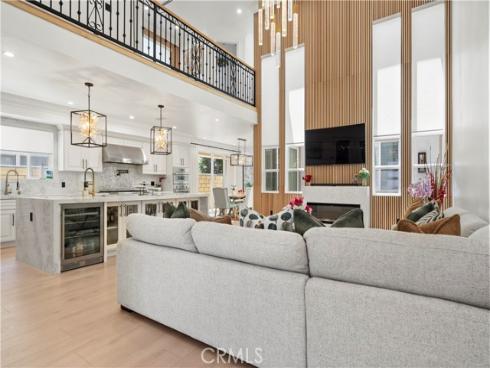 21861 Vacation Ln Lane, Huntington Beach, CA