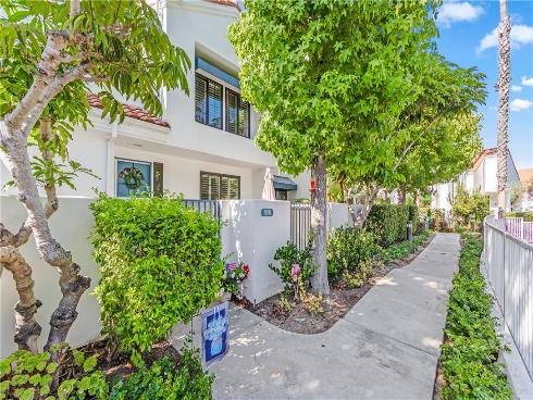 7371  Seabluff  108  Drive, Huntington Beach, CA