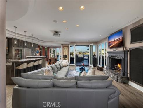 17022 Marinabay Drive, Huntington Beach, CA