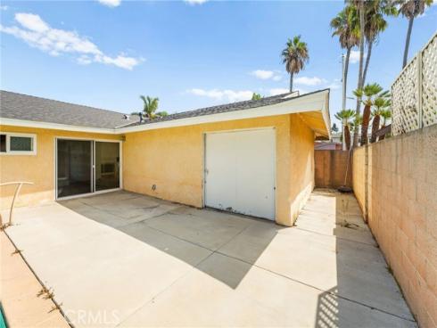 20401 Somerville Lane, Huntington Beach, CA