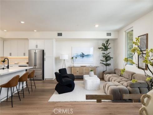 414 Main 330 Street, Huntington Beach, CA