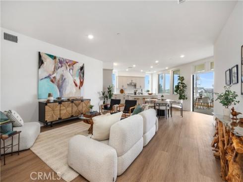 414  Main St  300 , Huntington Beach, CA