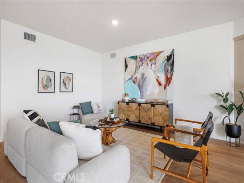 414  Main St  300 , Huntington Beach, CA