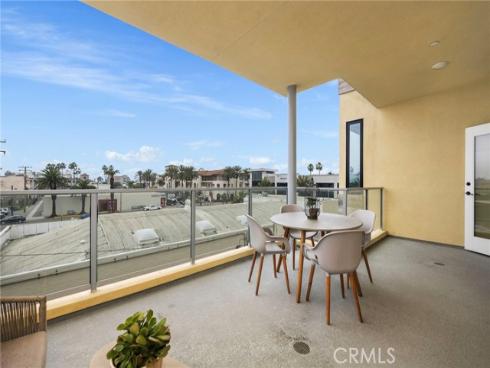 414  Main St  300 , Huntington Beach, CA