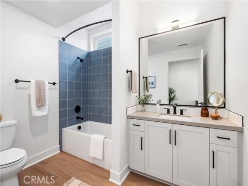 414  Main St  300 , Huntington Beach, CA