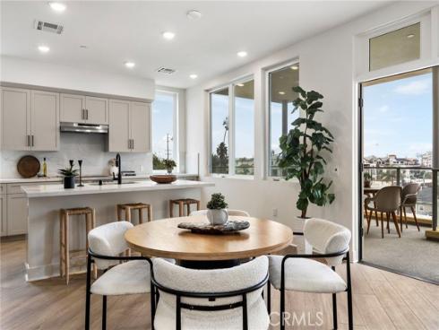 414  Main St  300 , Huntington Beach, CA
