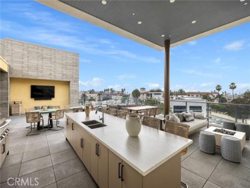 414  Main St  300 , Huntington Beach, CA