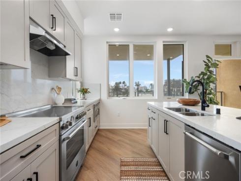 414  Main St  300 , Huntington Beach, CA