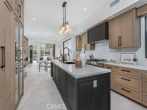 328 3rd , Huntington Beach, CA