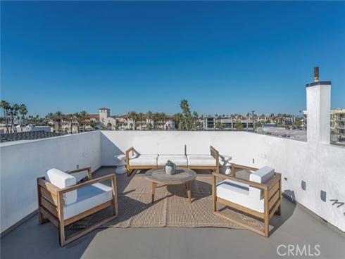 328 3rd , Huntington Beach, CA