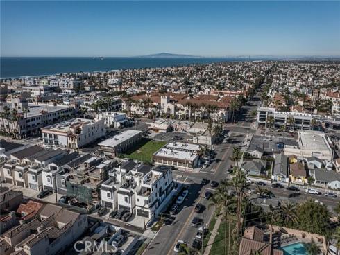 328 3rd , Huntington Beach, CA