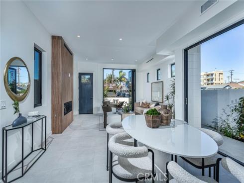 328 3rd , Huntington Beach, CA
