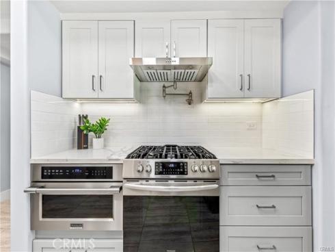 16255 Pacific Cir. 202 , Huntington Beach, CA