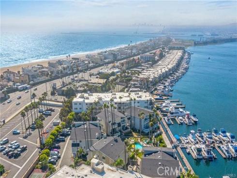 16255  Pacific Cir.  202 , Huntington Beach, CA