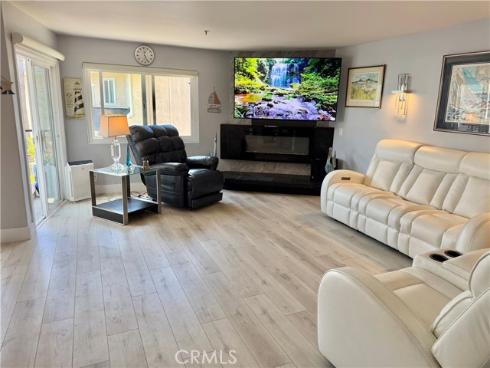 16255 Pacific Cir. 202 , Huntington Beach, CA