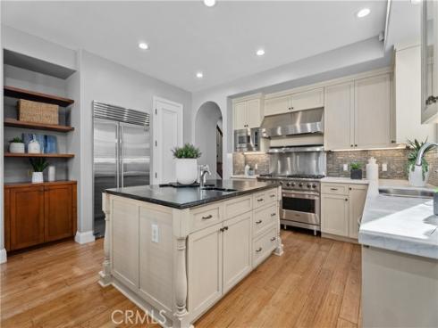 613 12th , Huntington Beach, CA
