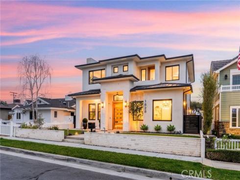 1828 Pine Street, Huntington Beach, CA