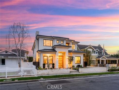 1828 Pine Street, Huntington Beach, CA