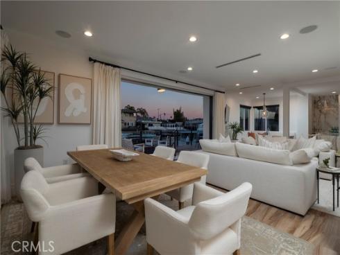 16572 Grimaud , Huntington Beach, CA