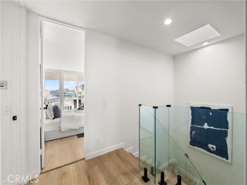 16435 Harbour 13 Lane, Huntington Beach, CA
