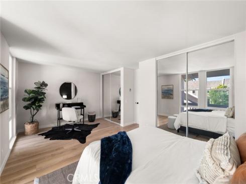 16435 Harbour 13 Lane, Huntington Beach, CA