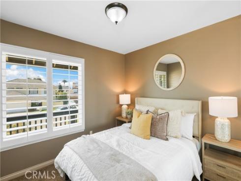 21822  Seacrest Ln  , Huntington Beach, CA