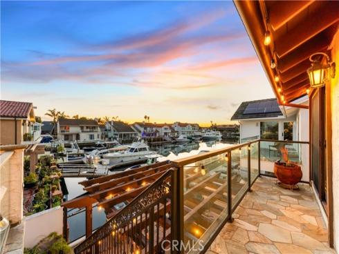 16455 Ladona Circle, Huntington Beach, CA