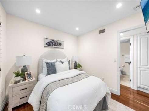 16455 Ladona Circle, Huntington Beach, CA