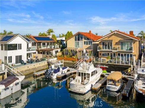 16455 Ladona Circle, Huntington Beach, CA