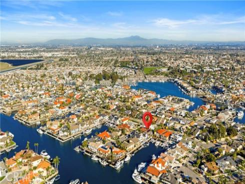 16455 Ladona Circle, Huntington Beach, CA