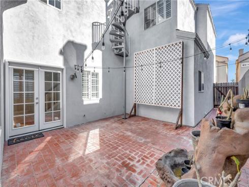 1208 California Street, Huntington Beach, CA