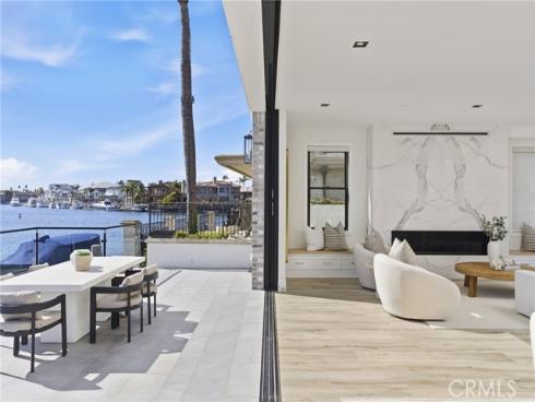 17007 Edgewater Lane, Huntington Beach, CA