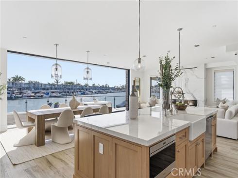 17007 Edgewater Lane, Huntington Beach, CA