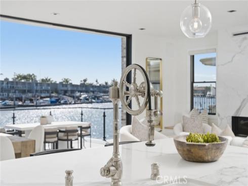 17007 Edgewater Lane, Huntington Beach, CA