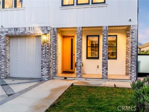 17007 Edgewater Lane, Huntington Beach, CA