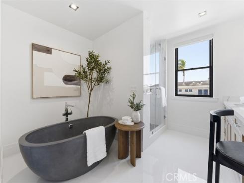 17007 Edgewater Lane, Huntington Beach, CA