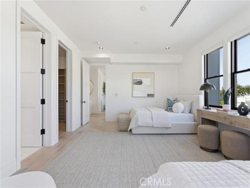 17007 Edgewater Lane, Huntington Beach, CA