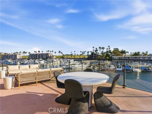 17007 Edgewater Lane, Huntington Beach, CA