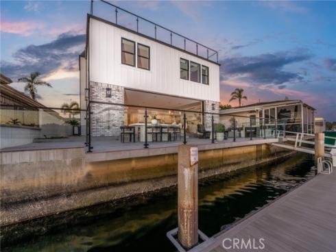 17007 Edgewater Lane, Huntington Beach, CA