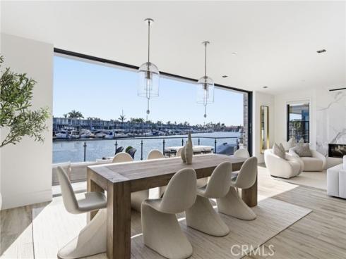 17007 Edgewater Lane, Huntington Beach, CA