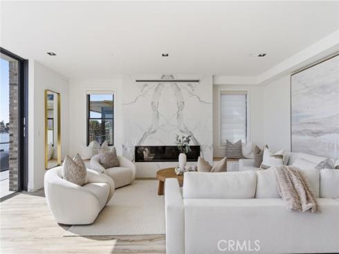 17007 Edgewater Lane, Huntington Beach, CA
