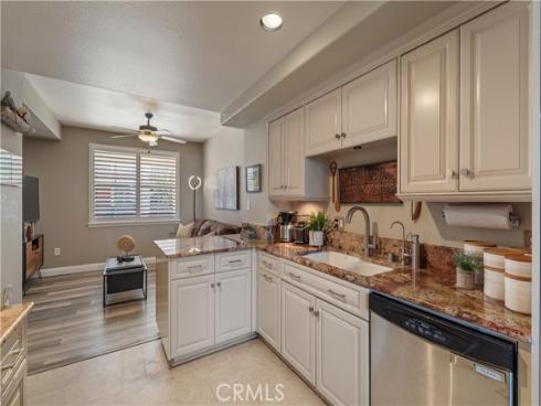 5142 Warner Ave 209 , Huntington Beach, CA