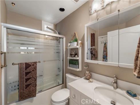 5142 Warner Ave 209 , Huntington Beach, CA